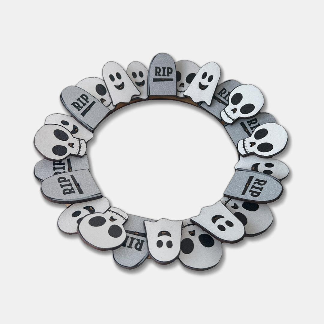 Halloween Wreath - Coloured - Grizzly Bear